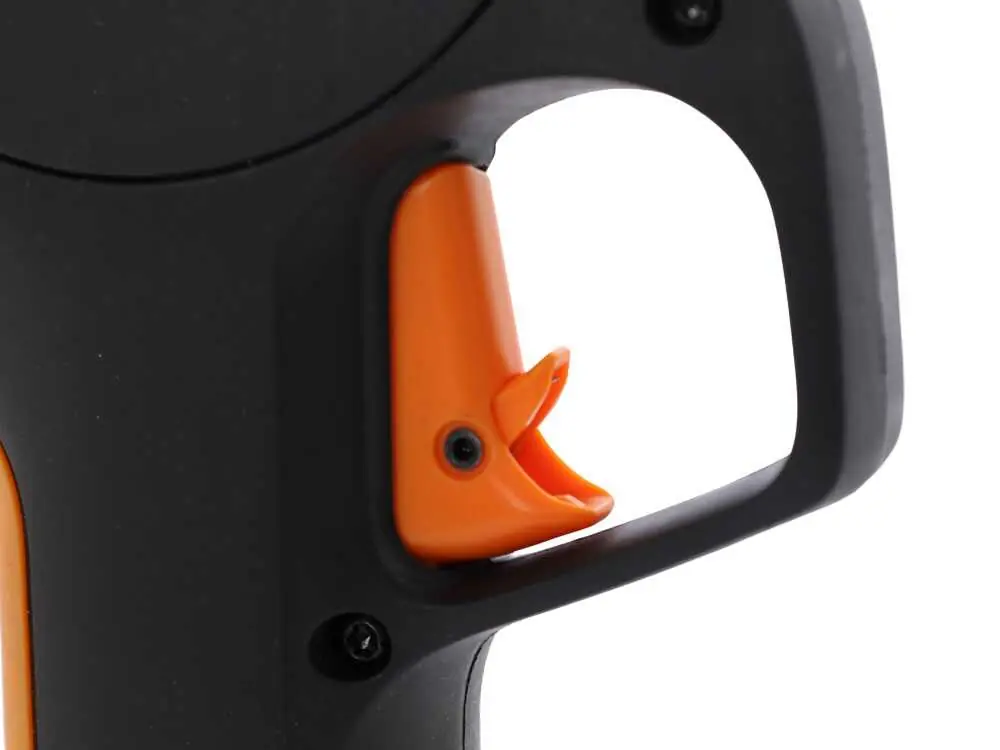 Fiskars Akülü Budama Makası Bypass M Batarya Dahil 1082297 3