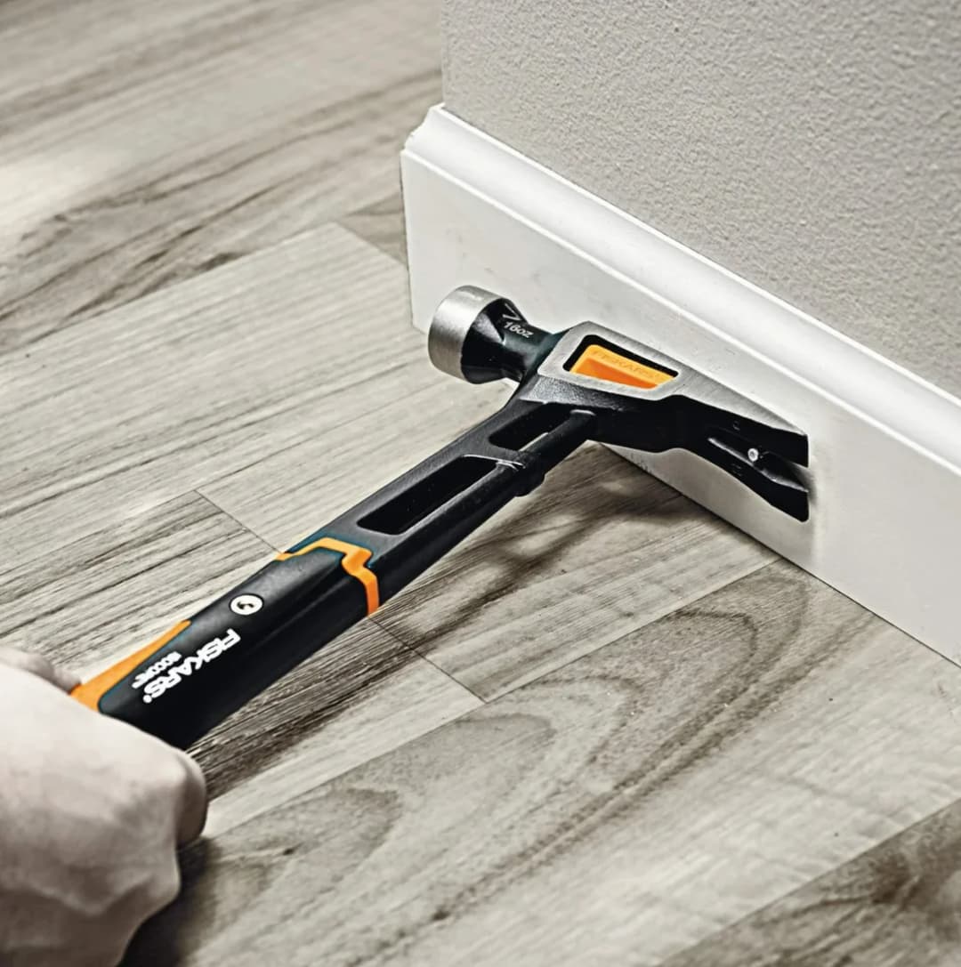 Fiskars Isocore 16 OZ Profesyonel Tırnaklı M Çekiç 1020213 7