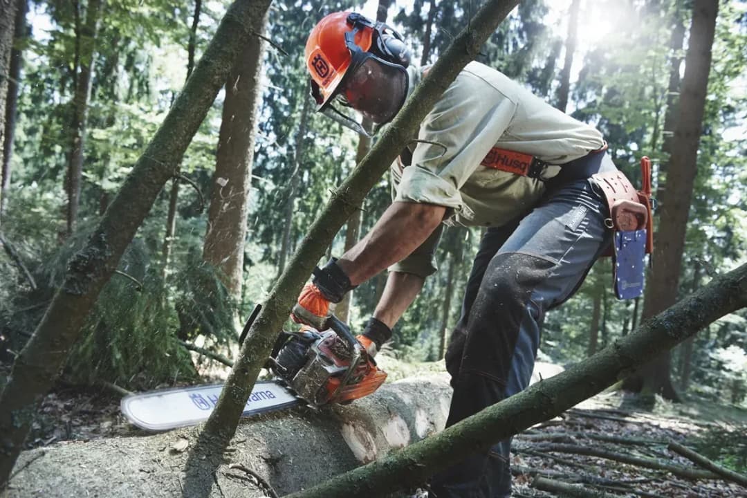 Husqvarna 562 Benzinli Motorlu Testere 3