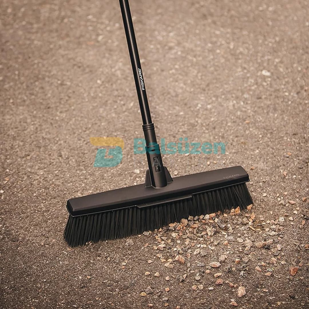 Fiskars Bahçe Süpürgesi L 1025926 3