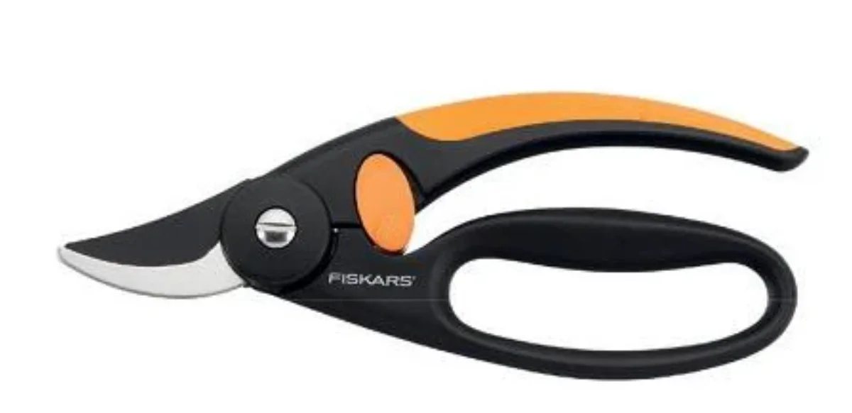 Fiskars P44 Parmak Saplı Bypass Budama Makası 1001534 1
