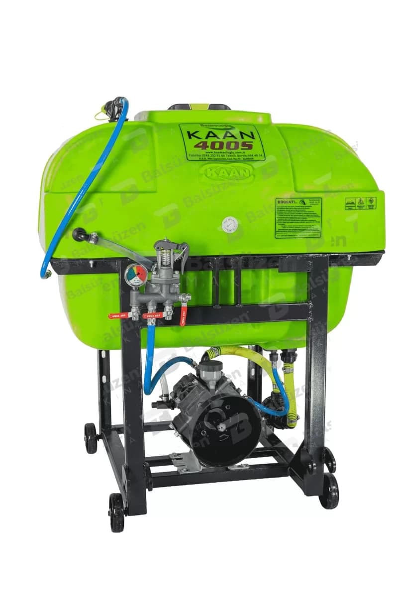 Kaan IL.E-400-3 PLS 400 Litre 3 Membranlı Asılır Tip Traktör Arkası Kanatlı İlaçlama Makinesi (Pülverizatör)