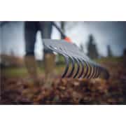 Fiskars Solid Geniş Yaprak Tırmığı ve Süpürgesi 135016-1003465 4